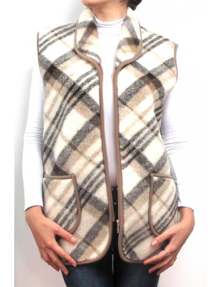 Жилет с воротником "Клетка"