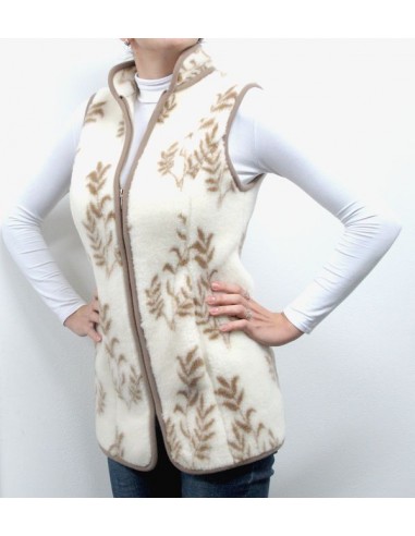 Жилет Олива с рельефом и воротником стойка