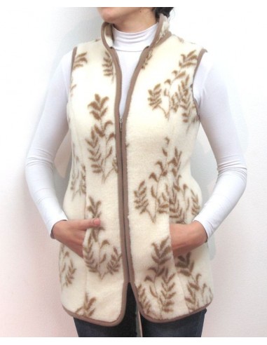 Жилет Олива с рельефом и воротником стойка