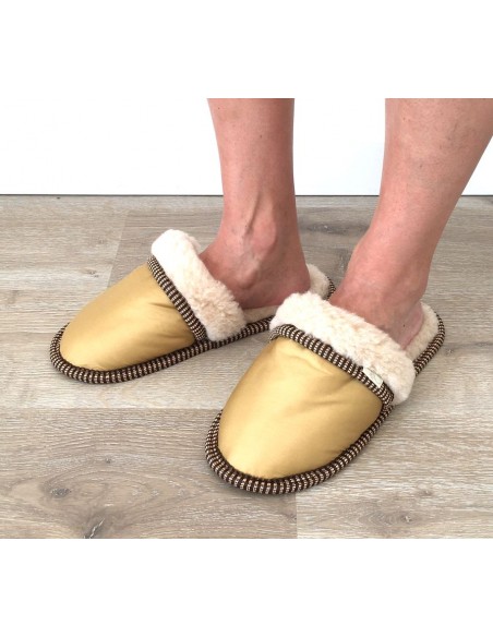 Тапочки из шерсти "Золото с опушкой"