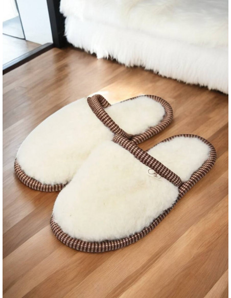 Тапочки из шерсти "Молочный Меринос"